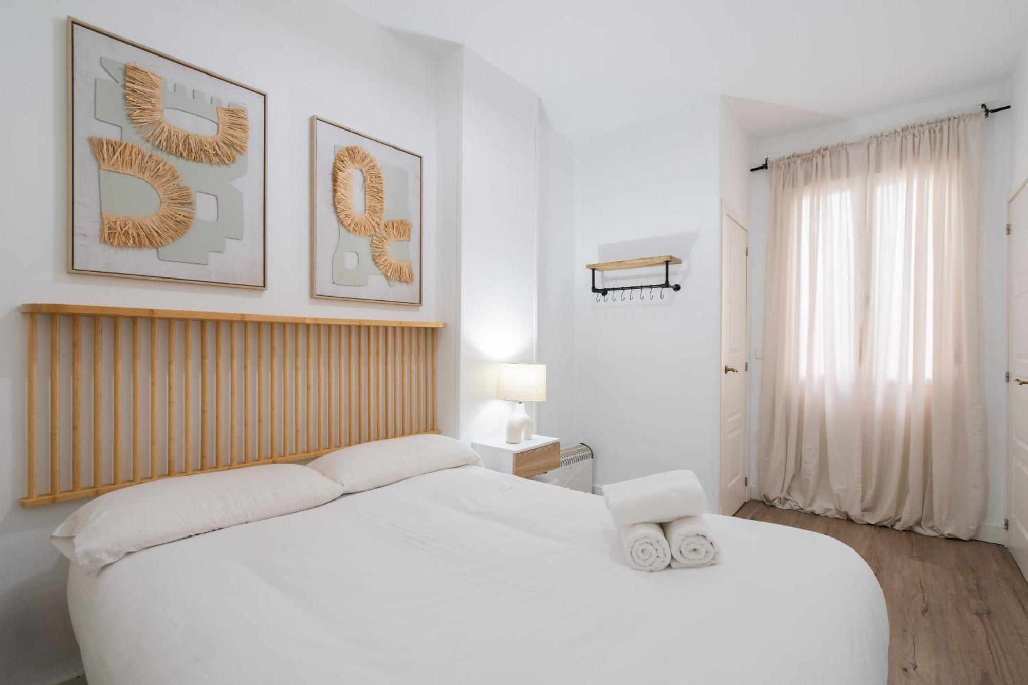 Apartamento En Chueca Para 4 Personas Alquiler Temporal マドリード エクステリア 写真