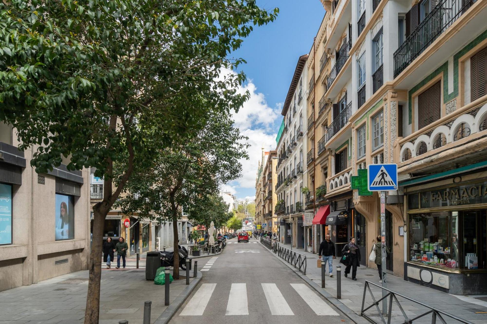 Apartamento En Chueca Para 4 Personas Alquiler Temporal マドリード エクステリア 写真