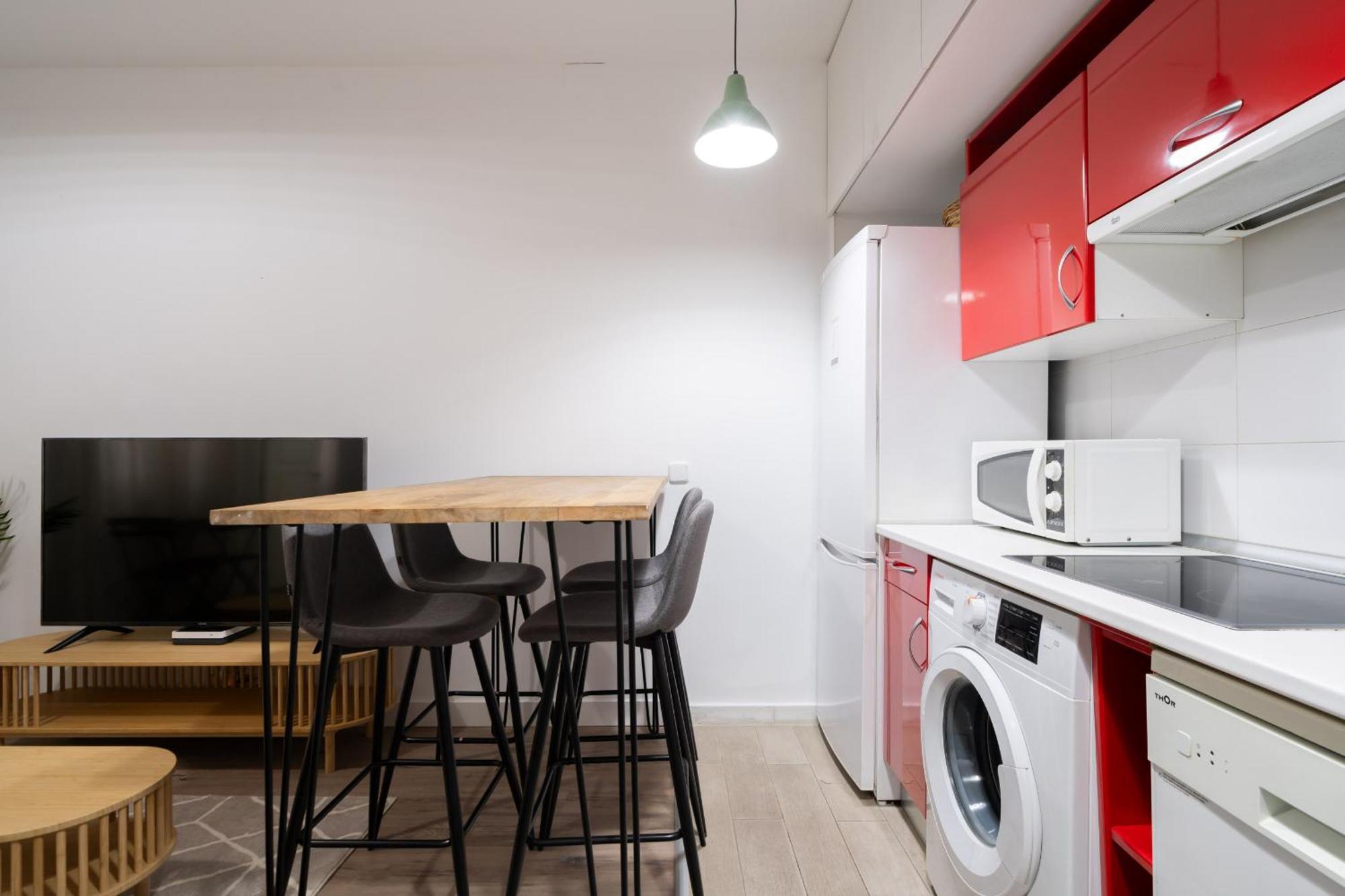 Apartamento En Chueca Para 4 Personas Alquiler Temporal マドリード エクステリア 写真