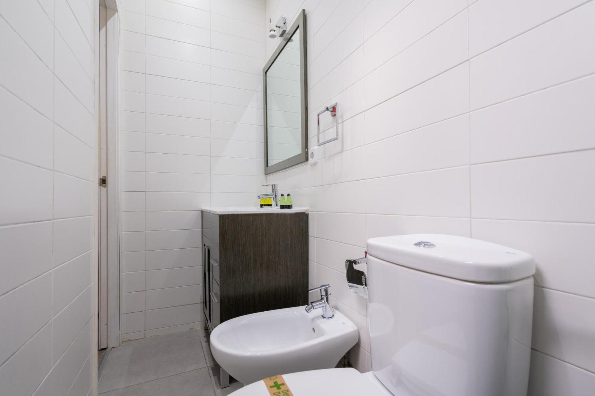 Apartamento En Chueca Para 4 Personas Alquiler Temporal マドリード エクステリア 写真